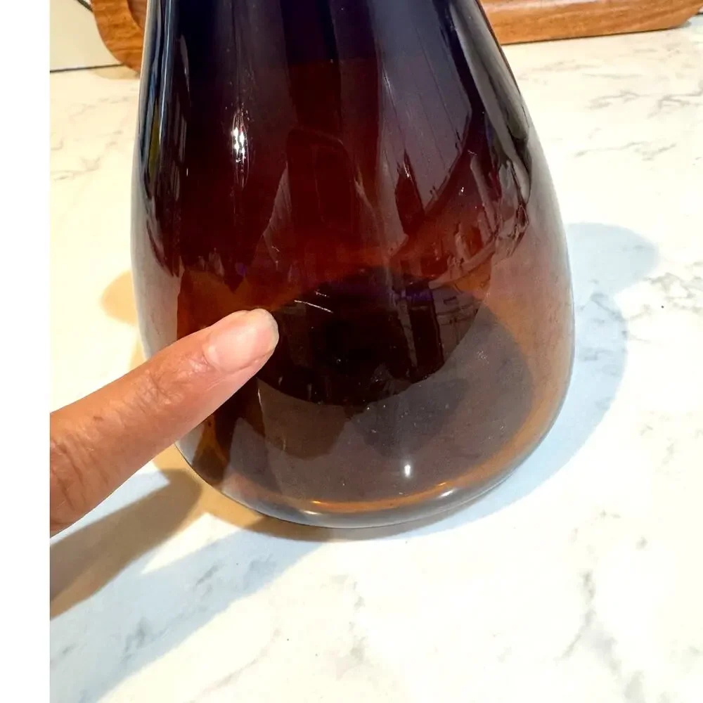 Vintage handblown glass vase signed Williams 77 teardrop" or "bud" vase - Picture 7 of 16